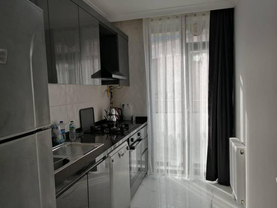 Sisli Apartment, 2 Bedrooms, 250 M Metro, New Modern Residence Istanbul Exteriör bild